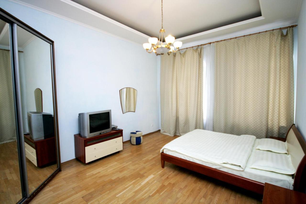 Real Home Apartments In Kiev Center Экстерьер фото