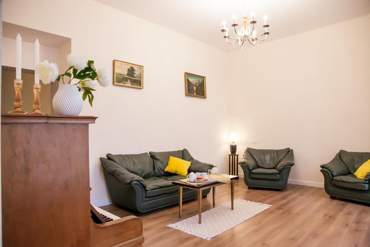 Real Home Apartments In Kiev Center Экстерьер фото